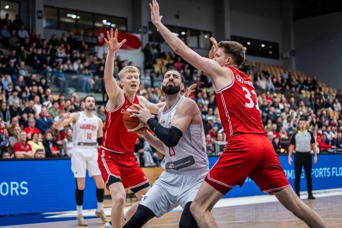 El pívot azulgrana siempre responde al llamado de la selección y lo hace con actuaciones destacadas