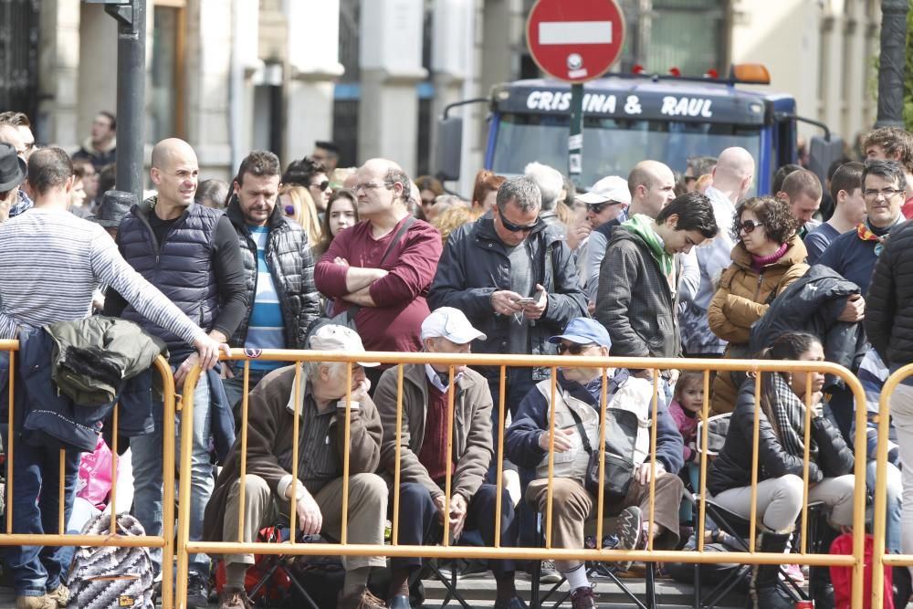 Búscate en la mascletà del 18 de marzo