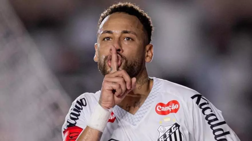 Neymar Jr. en estado puro: doblete de crack para sacar al Santos del pozo y llama "idiota" a un rival