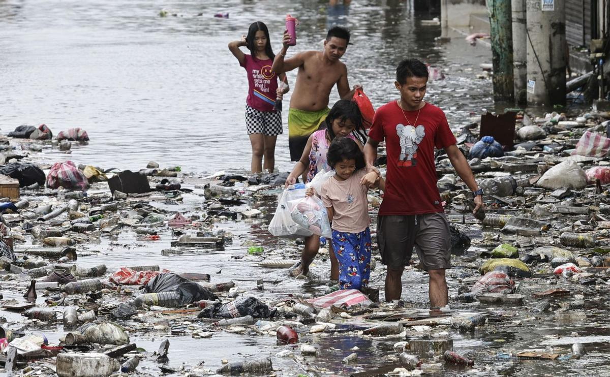 Més d’un milió de filipins evacuats per un altre supertifó