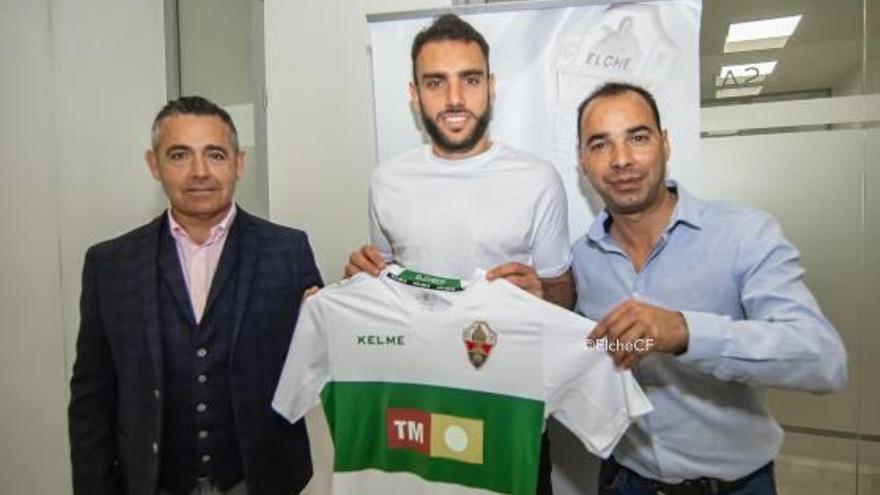 El Elche renueva a Gonzalo Verdú y pone los cimientos de la próxima temporada