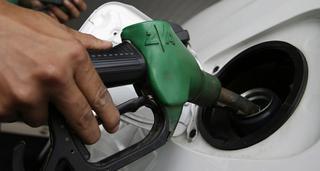 La operación retorno comienza con los precios de los carburantes más bajos en cinco años