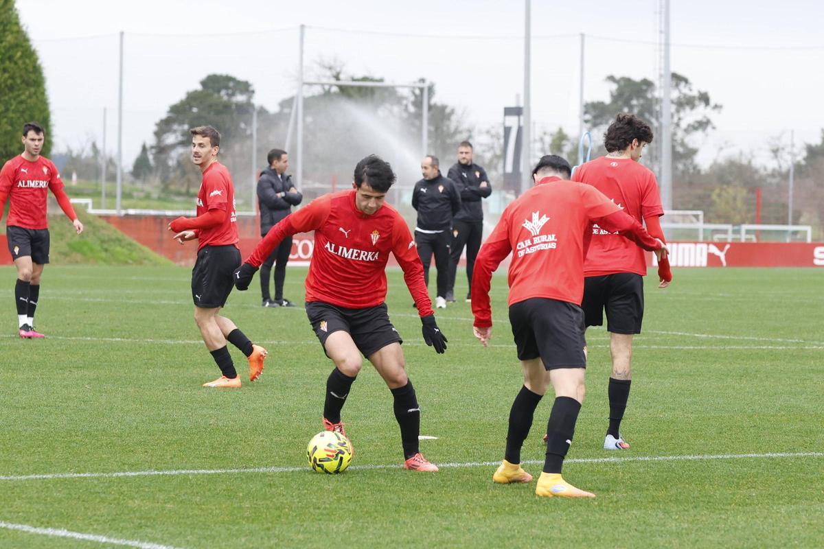 FOTOS: José Riestra ya lidera desde Mareo el proyecto del Sporting FOTOS: José Riestra ya lidera desde Mareo el proyecto del Sporting