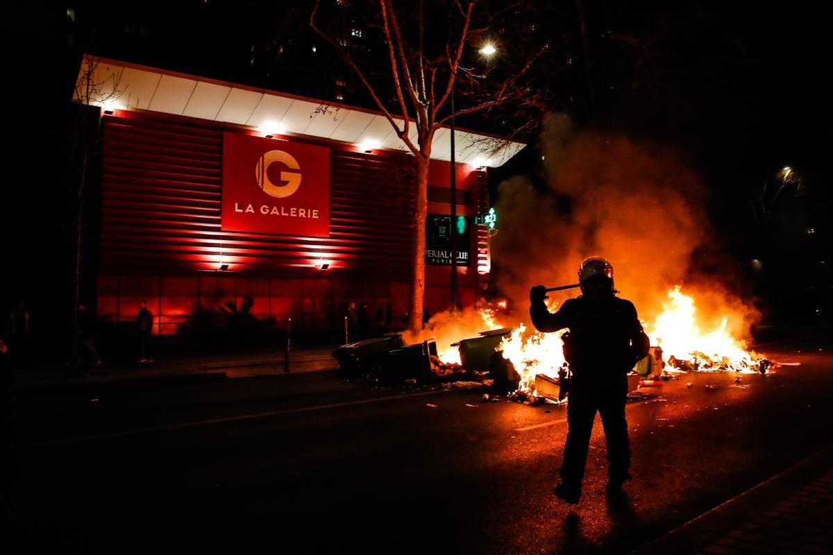 Francia protesta: 169 detenidos en una nueva noche de disturbios