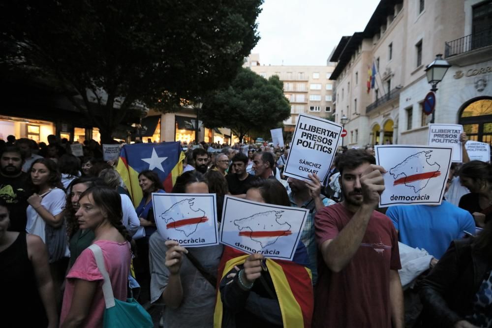 Protest in Palma gegen "politische Festnahmen" in Katalonien