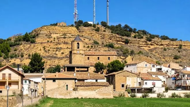 María Pilar (60 años) se jubila y cierra la última tienda de un pueblo de Huesca: "Los servicios que pierden los pueblos ya no se recuperan"