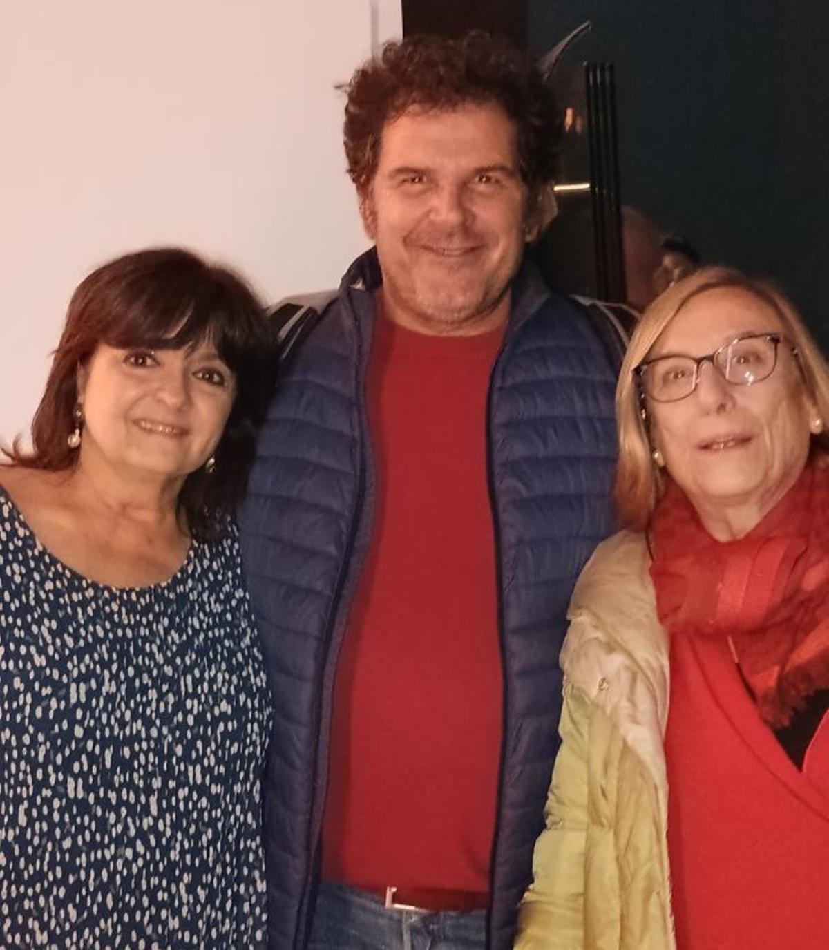 El actual arqueólogo de Xàbia, Josep Castelló, junto a dos responsables de la exposición sobre el Antiguo Egipto