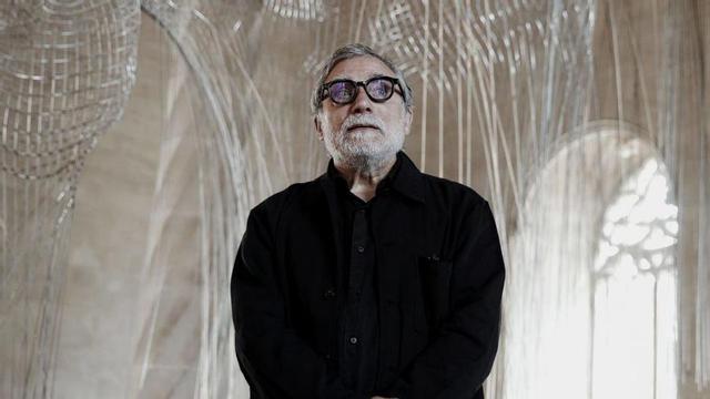 El escultor Jaume Plensa, en la Llotja de Palma, donde ha instalado ‘Invisible Laura’ e ‘Invisible Rui Rui’. |