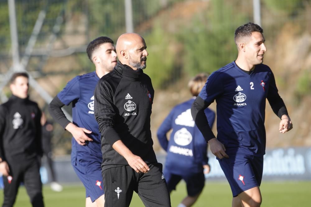 Primera sesión de entrenamiento de Cardoso en A Madroa // R. Grobas