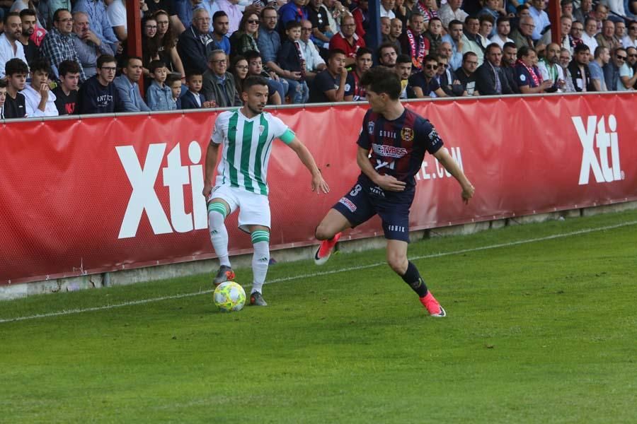 El Córdoba CF salva un punto ante el Yeclano