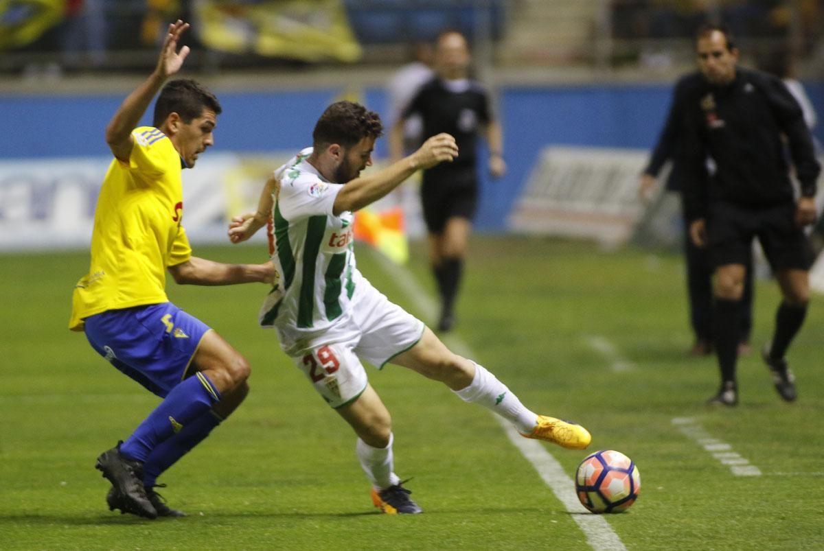 FOTOGALERÍA / Las mejores imágenes del Cádiz-Córdoba