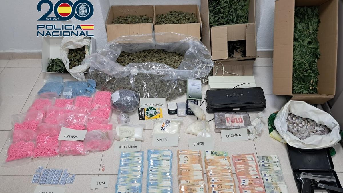 Drogas incautadas por la Policía Nacional en la operación llevada a cabo en Russafa.
