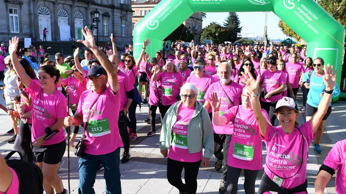 Participantes en la Marcha contra el Cáncer