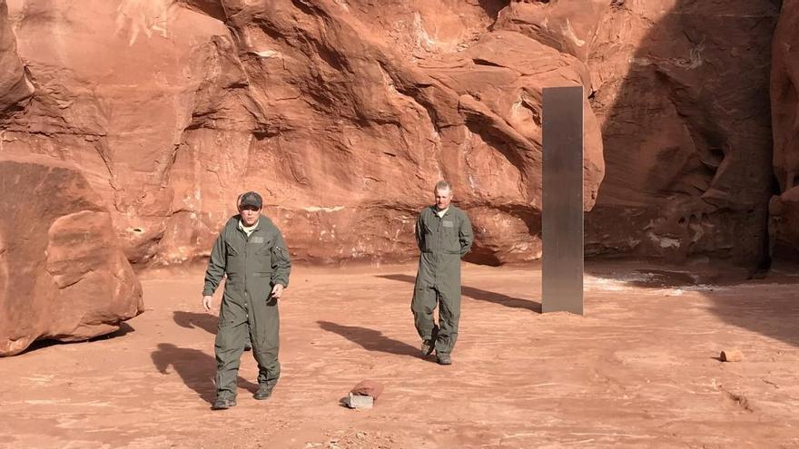 Un misteriós «obelisc» descobert en un desert dels EUA desencadena tota mena de teories