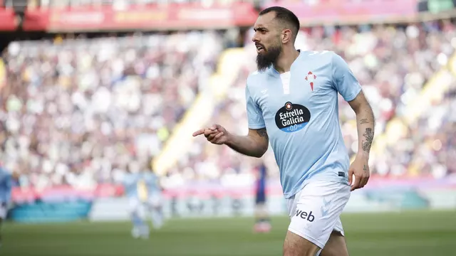 Corberán aprieta a Gourlay y Corona por Borja Iglesias