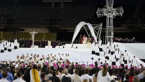 El Papa aterra a Barcelona amb un missatge conciliador