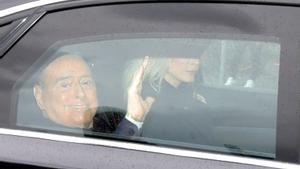 Silvio Berlusconi, a su salida del hopsital.