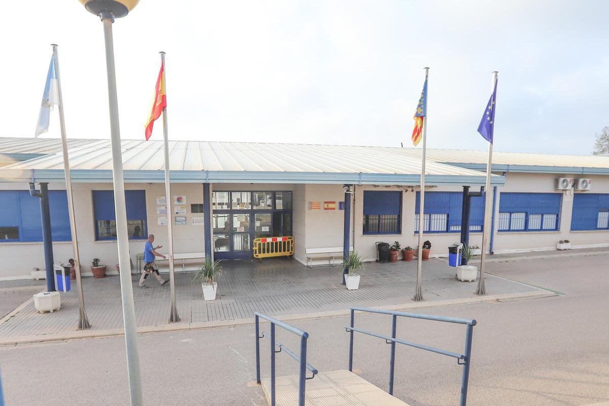 Imagen de un centro educativo de Torrevieja