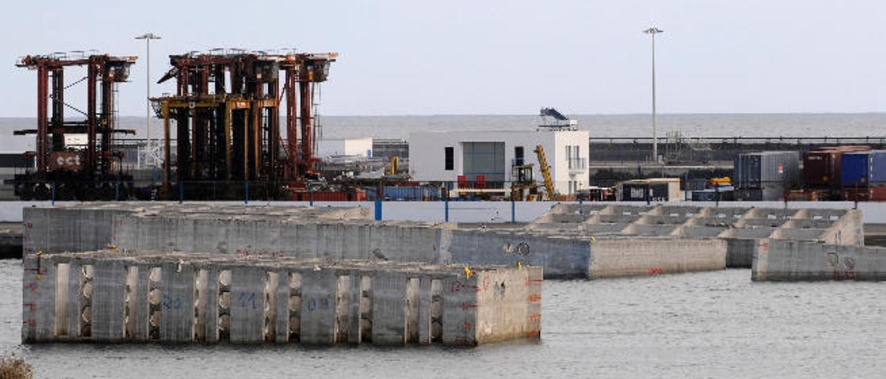 El PP mantiene que está garantizado el cierre sur del muelle de cruceros de Naos