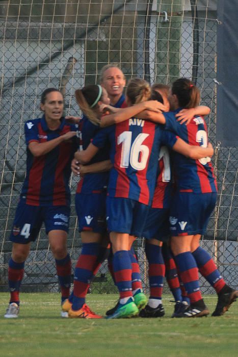 Las mejores fotos del Levante - Valencia Femeninos