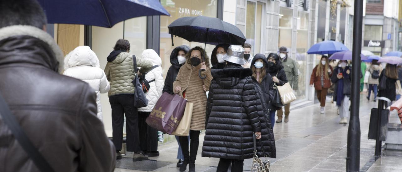 Ambiente por las calles de Oviedo.