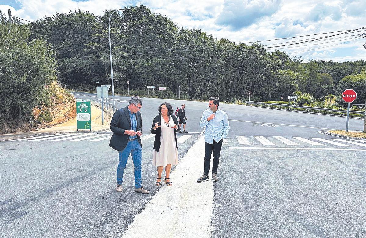 De esquerda a dereita, Isidoro Martínez, Belén do Campo e Álex Doval.