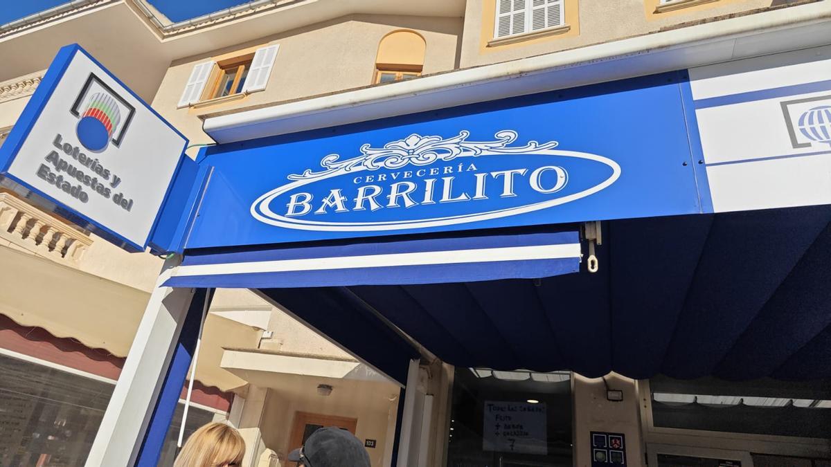 Alegría en la cervecería Barrilito de Can Picafort