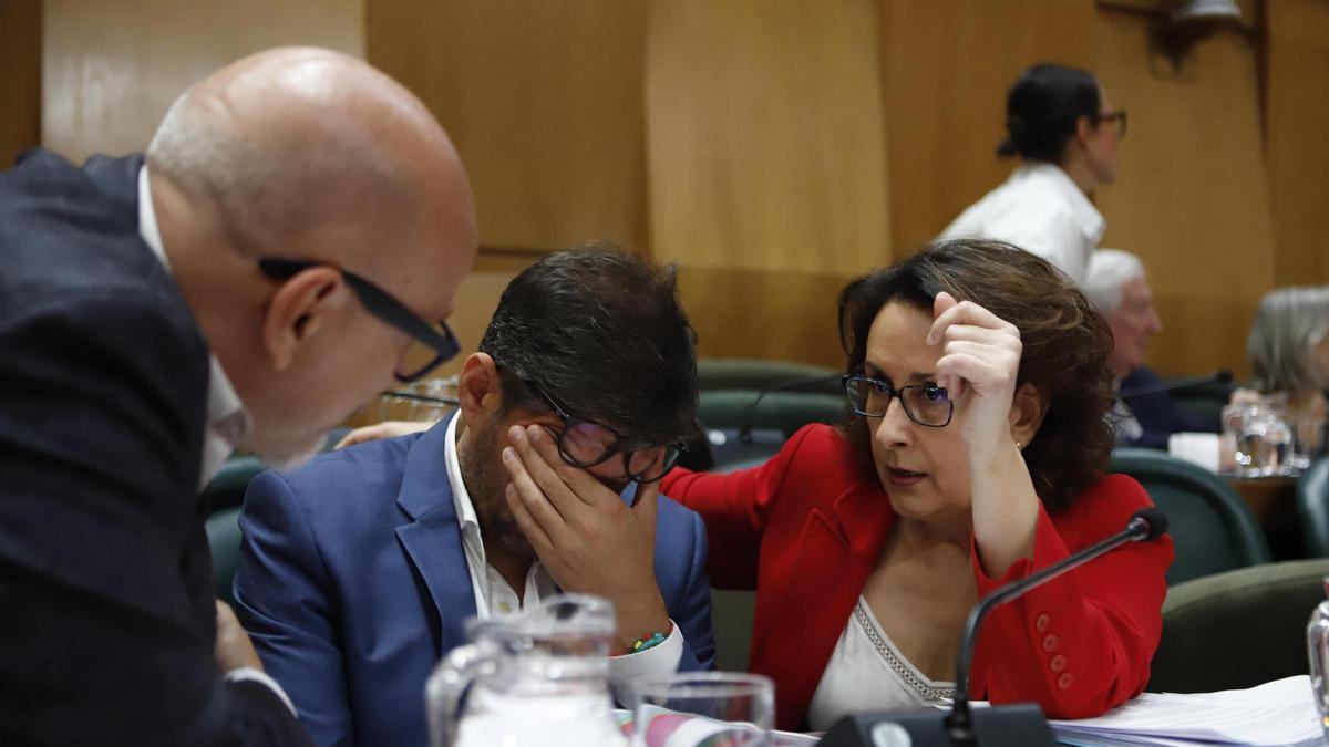 Los concejales de Vox, este jueves, en el debate del estado de la ciudad.