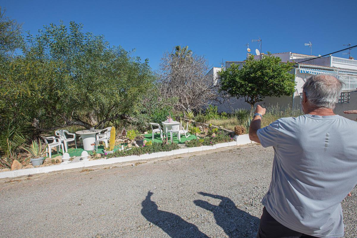 Una de las zonas verdes sin ejecutar propiedad municipal en la urbanización San Luis