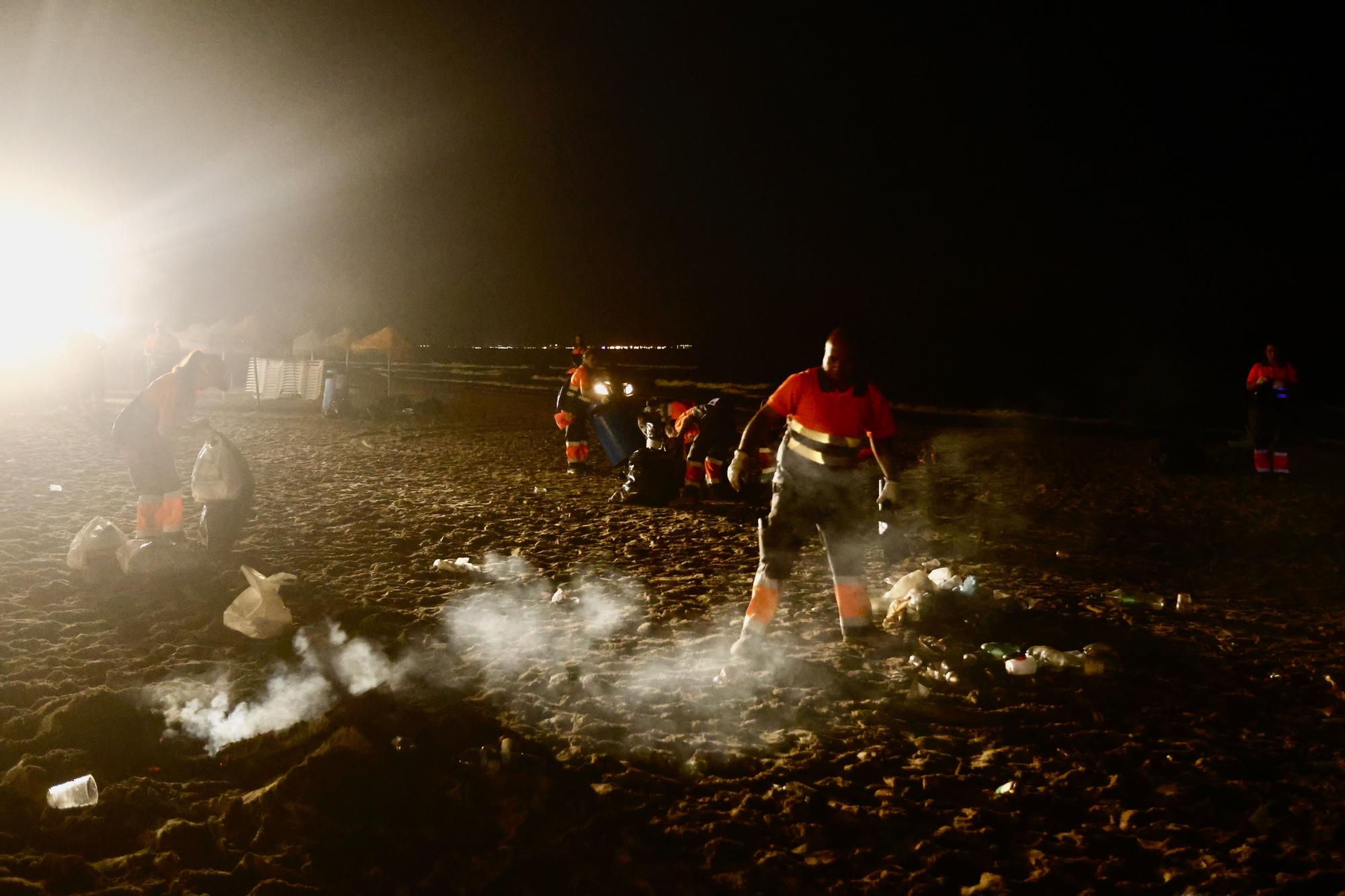 Así fue el desalojo y la limpieza tras la noche de San Juan