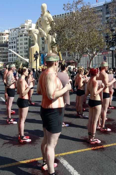 Manifestación y performance antitaurina en Valencia