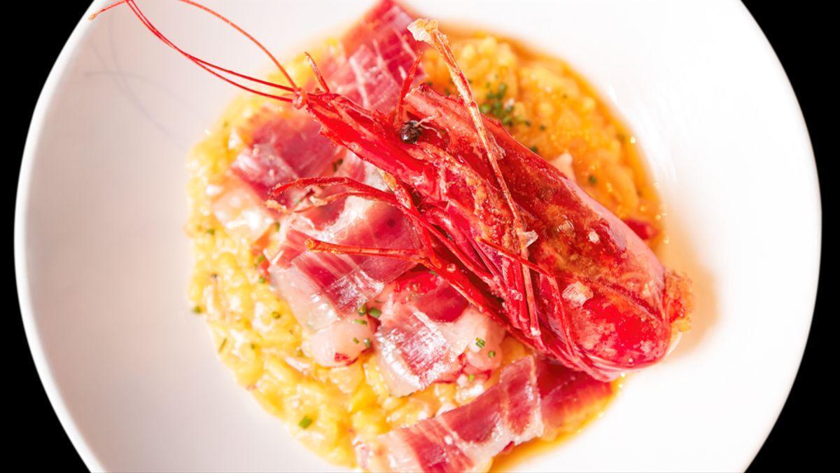 Arroz meloso con carabineros y jamón, plato de Casa Mono (Nueva York) para el GastroTour de Cinco Jotas.