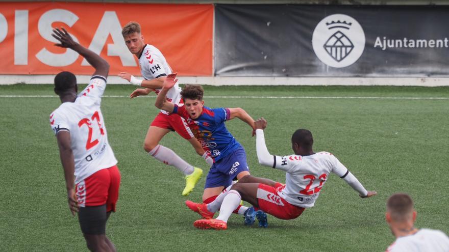 La derrota de l&#039;Olot al camp de l&#039;Hospitalet obre la lliga (1-0)