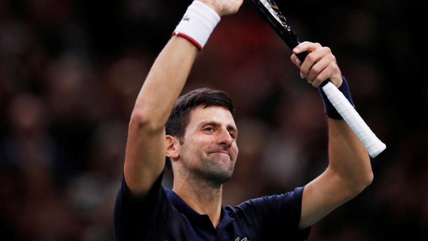 Djokovic celebra su victoria en París.