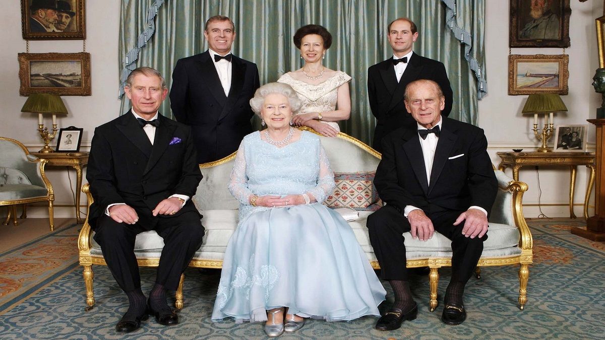 ¿Cuántos hijos tiene la reina Isabel II de Inglaterra?