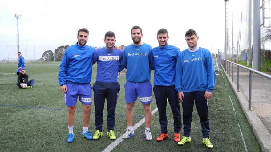 De izquierda a derecha, Borja Noval, Óscar Ruiz, Marcos Torres, Jorge Fidalgo y Matías.