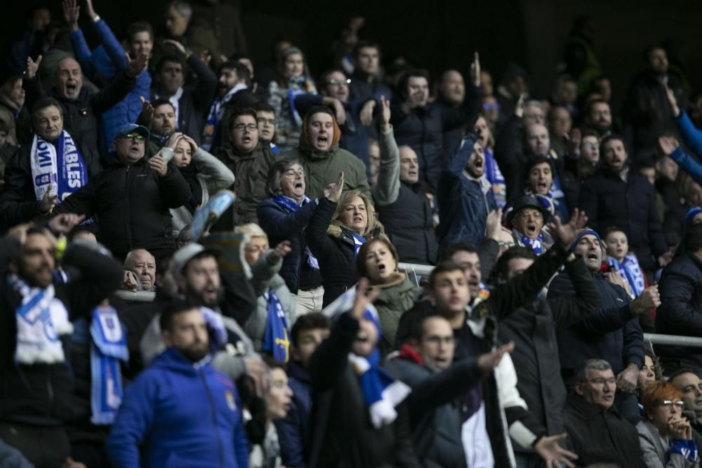 El partido entre el Real Oviedo y el Rayo Vallecano, en imágenes