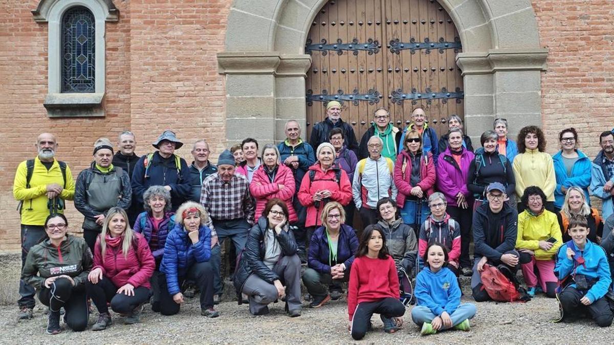 Una fotografia de família dels participants de la sortida