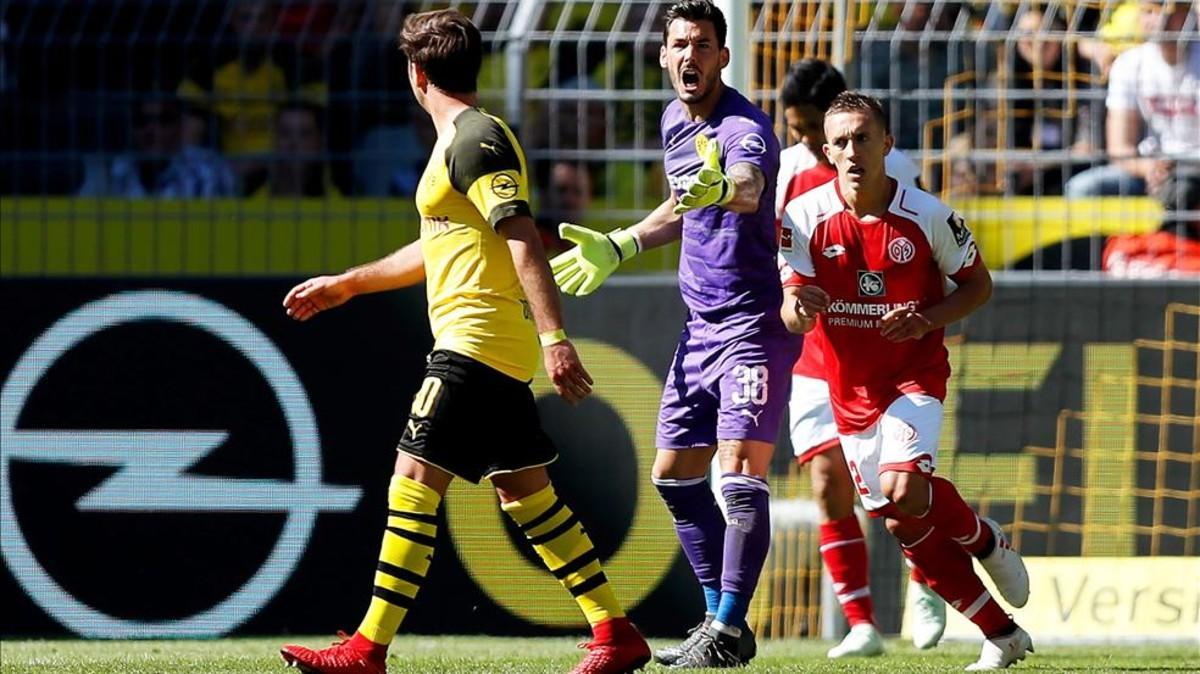 Bürki en una acción del Borussia Dortmund-Mainz05