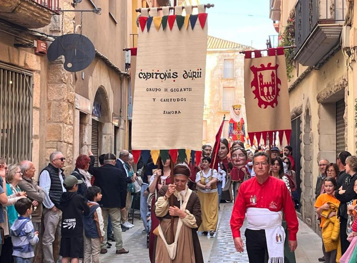 Uno de los pasacalles efectuados por Montblanc. | CEDIDA