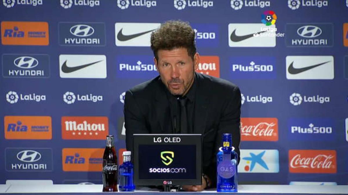 Simeone: Es un año de transición, los futbolistas están dando el máximo