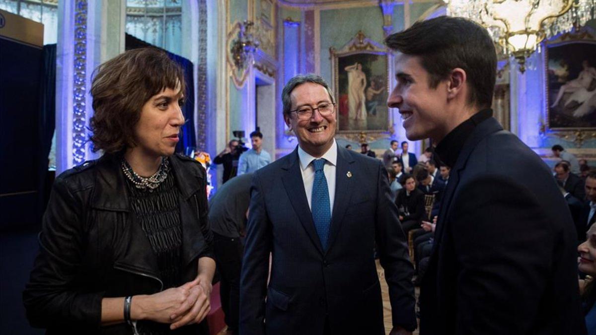 Irene Lozano, presidenta del CSD, en un acto junto a Álex Márquez