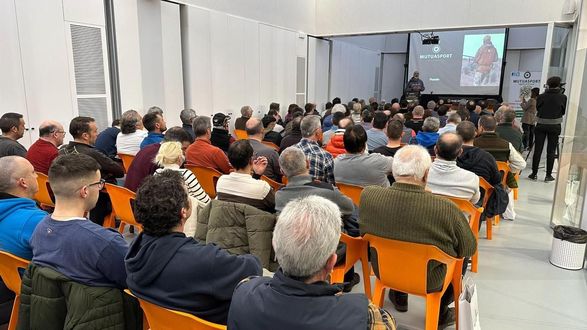 Jornadas de formación en seguridad celebradas en El Burgo de Ebro con gran acogida entre los federados aragoneses.