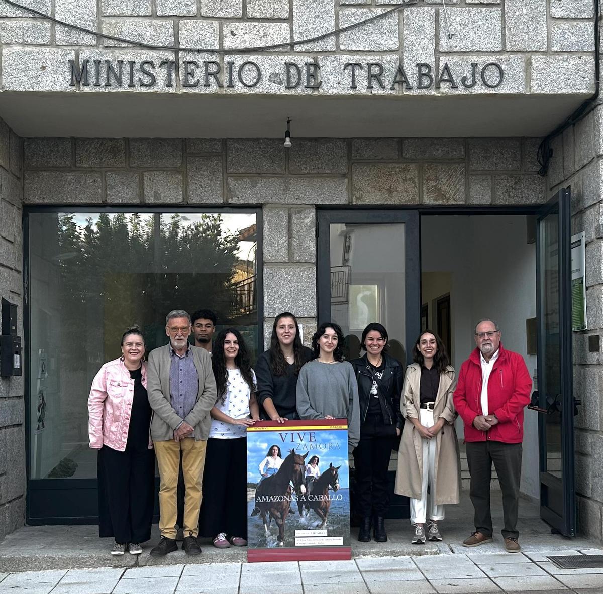 Estudiantes que desarrollan el Campus en Sayago