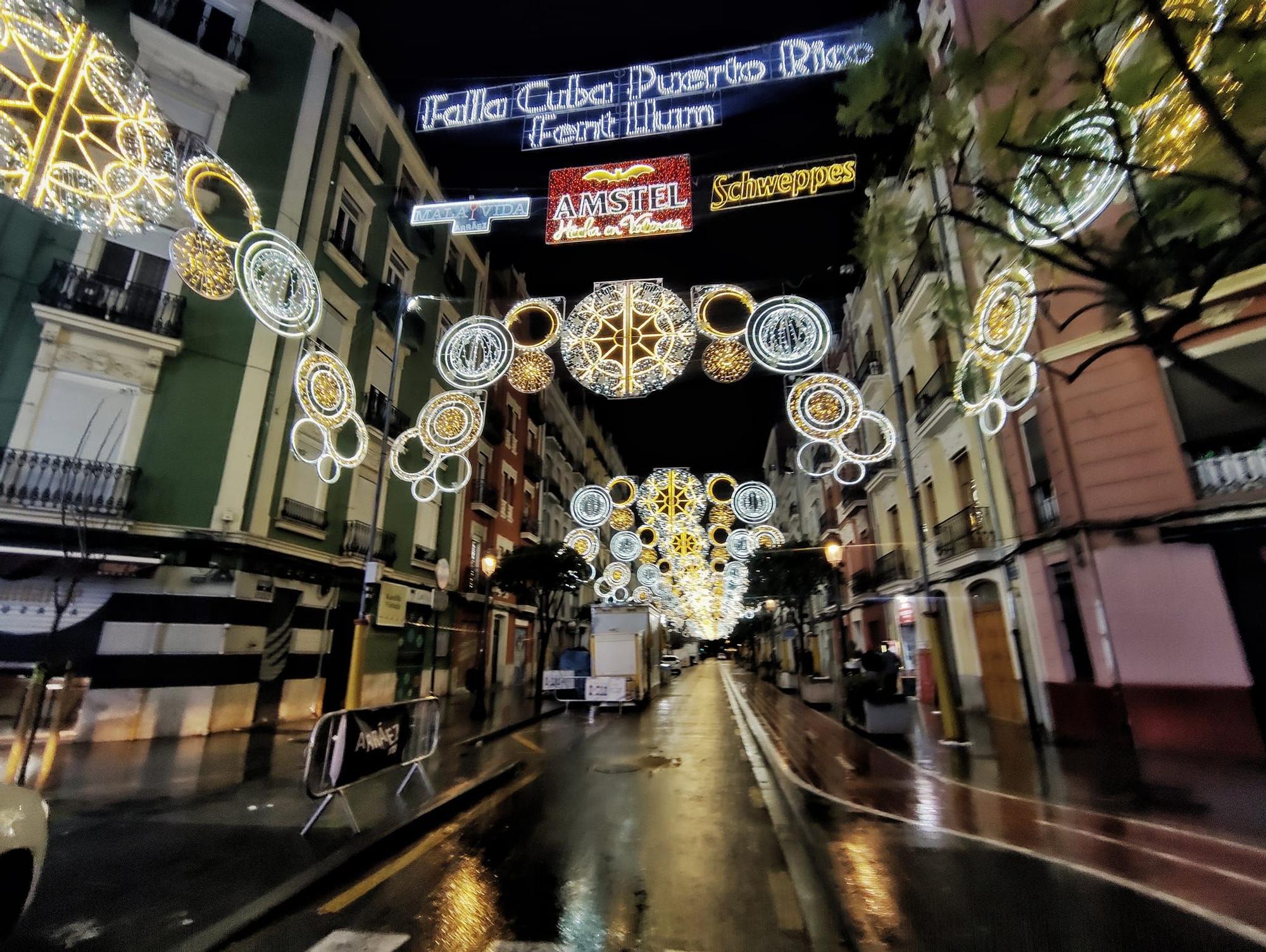 Así ha sido la celebración del premio de luces en la falla Cuba-Puerto Rico