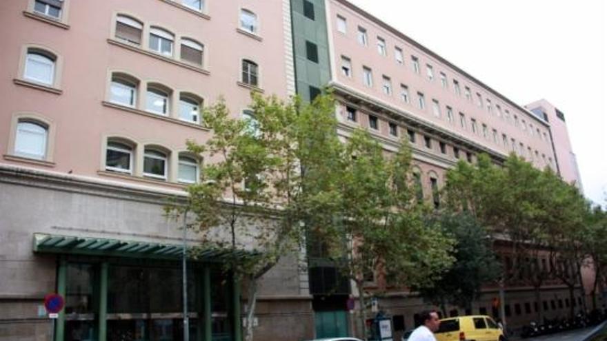 Façana de l&#039;Hospital Clínic de Barcelona