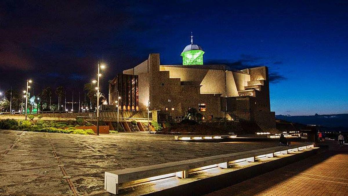 El Teléfono de la Esperanza llena de verde el Auditorio | LP/DLP