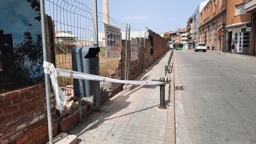 Ha calgut enderrocar part del mur perimetral de l’Alcoholera, a l’estació de busos de Manresa