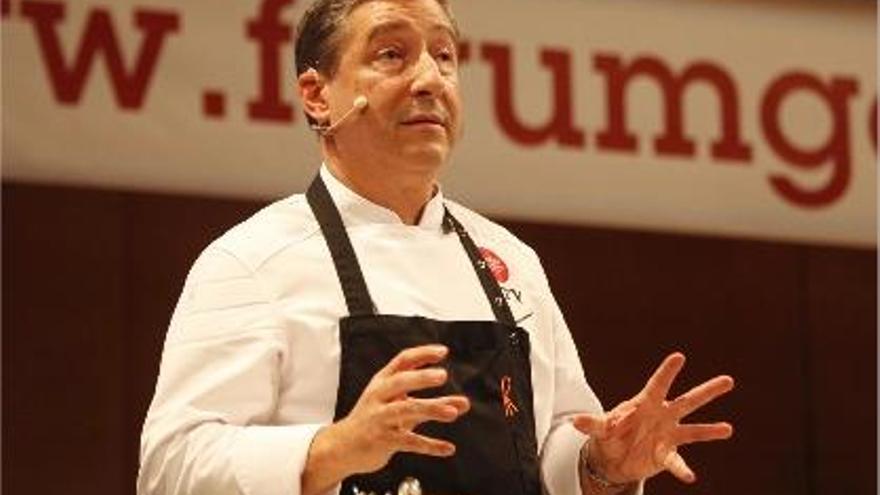 Joan Roca, en una conferència el novembre de 2015 al Fòrum Gastronòmic.