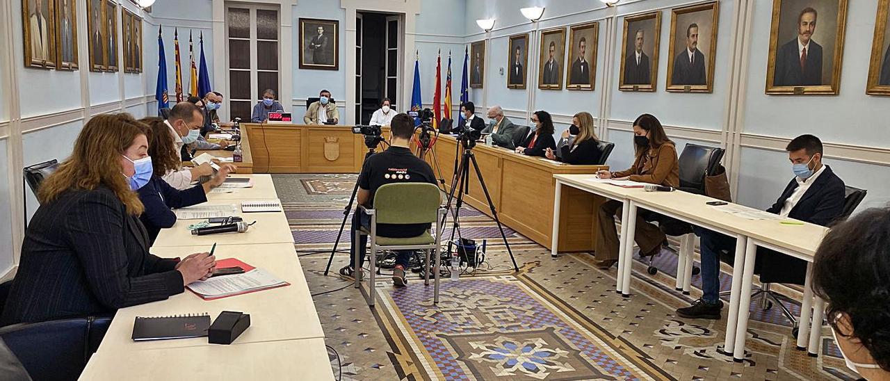 Un momento de la sesión plenaria en el Ayuntamiento de Crevillent. | INFORMACIÓN